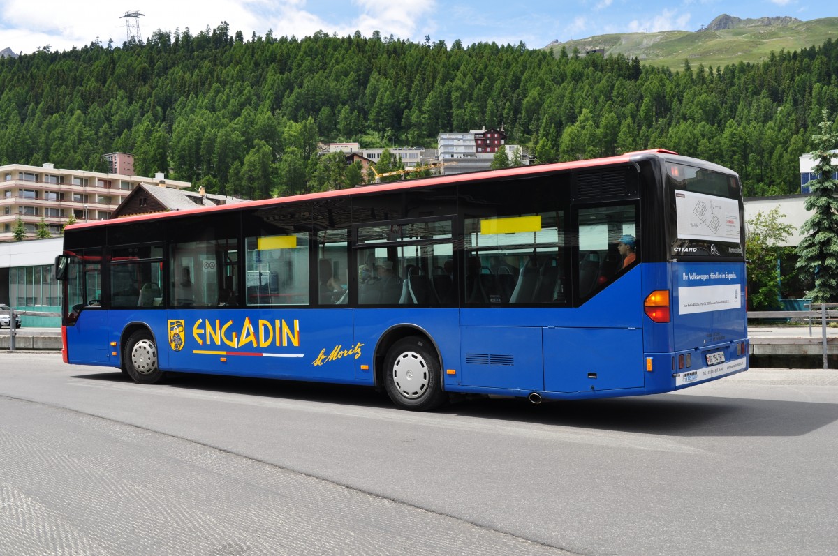 GR-154397 ist am 29.06.2015 in Sankt Moritz unterwegs. Aufgenommen wurde ein Mercedes Benz Citaro.