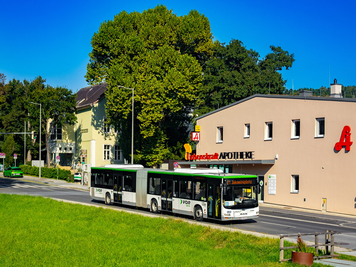 Graz. Der MAN Lion's City G NG363 von Dr. Richard mit Wagennummer 1731, ist hier am 11.08.2024 als Linie E1 in der Mariatroster Straße zu sehen.