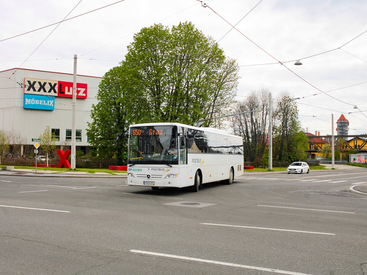 Graz. Der Postbus BD 14550 war am 20.04.2023 auf der Linie 650 unterwegs, hier bei der Hergottwiesgasse.