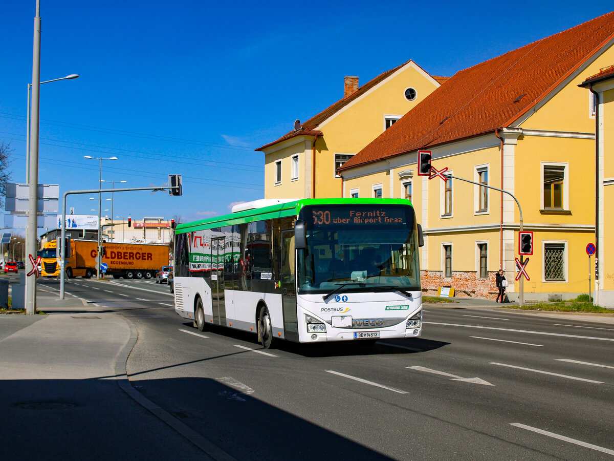 Graz. Der Postbus BD 14813 war am 06.04.2023 auf der Linie 630, hier in der Triester Straße.