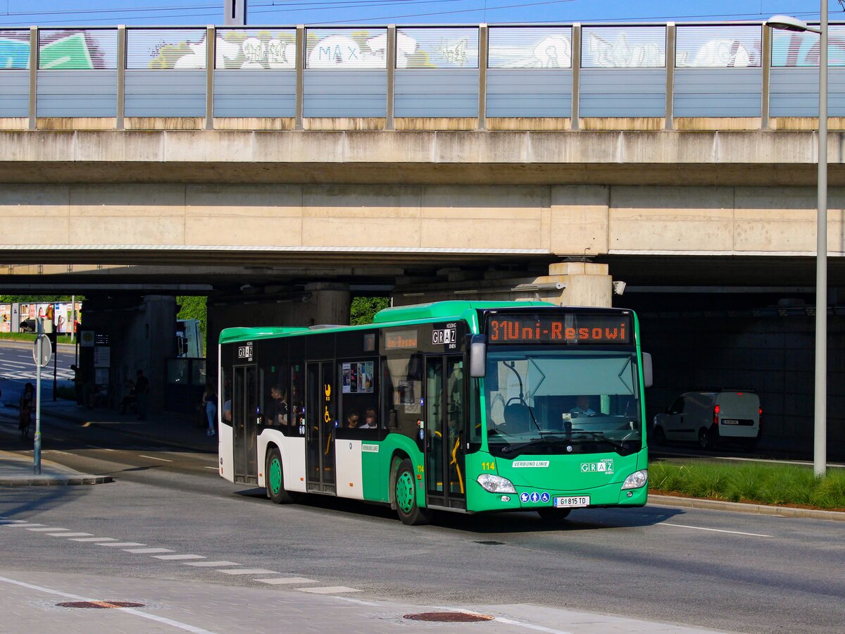 Graz. Wagen 114 der Graz Linien ist hier am 20.06.2023 als Linie 31 in Graz Don Bosco zu sehen.