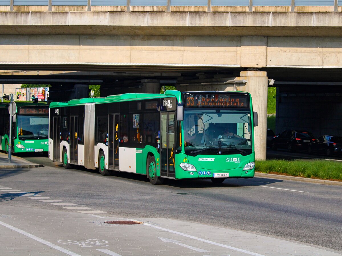 Graz. Wagen 47 der Graz Linien ist hier am 20.06.2023 als Linie 33 in Graz Don Bosco zu sehen.