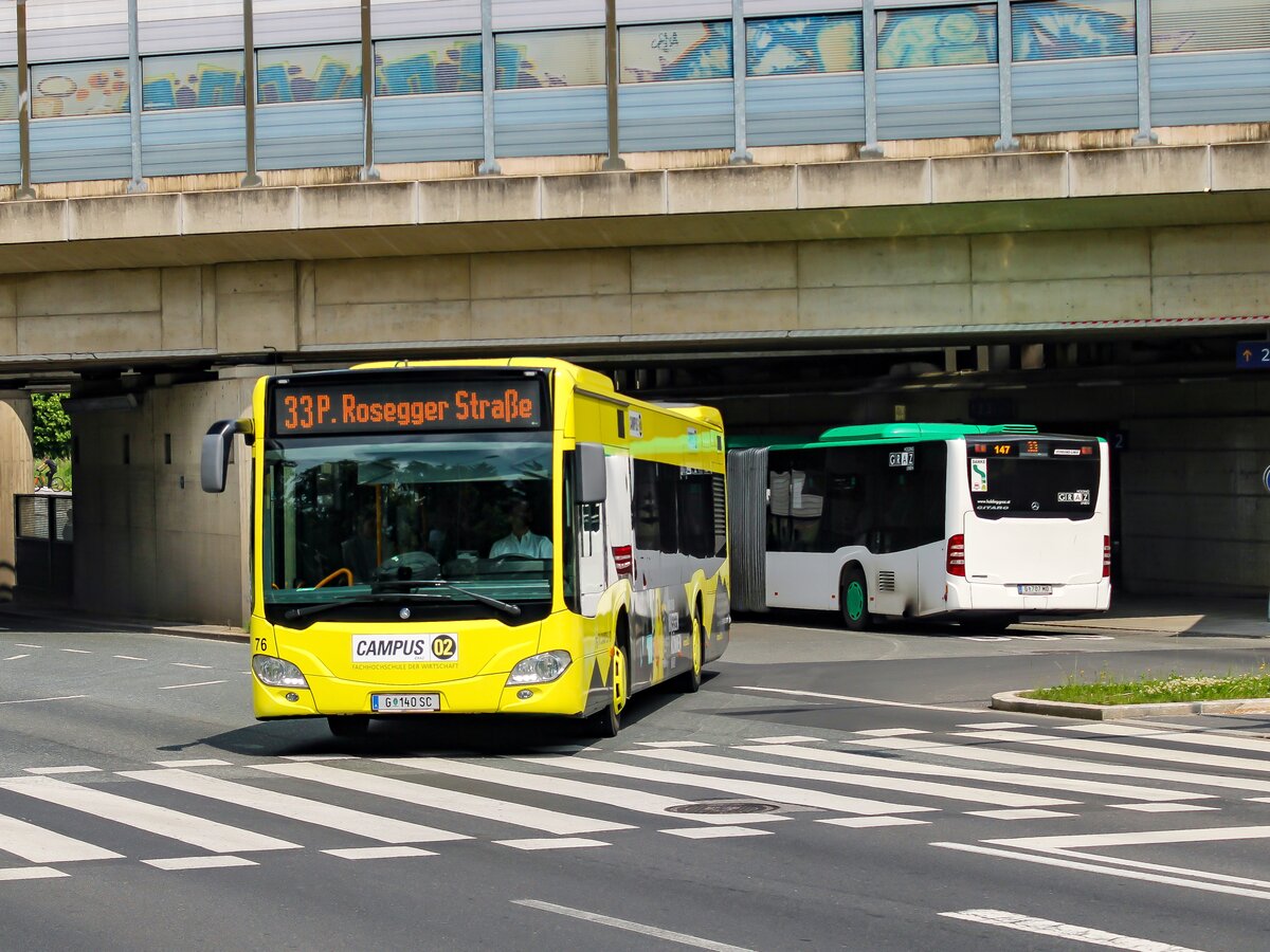 Graz. Wagen 76 der Graz Linien ist hier am 31.05.2023 als Linie 33 in Don Bosco zu sehen.