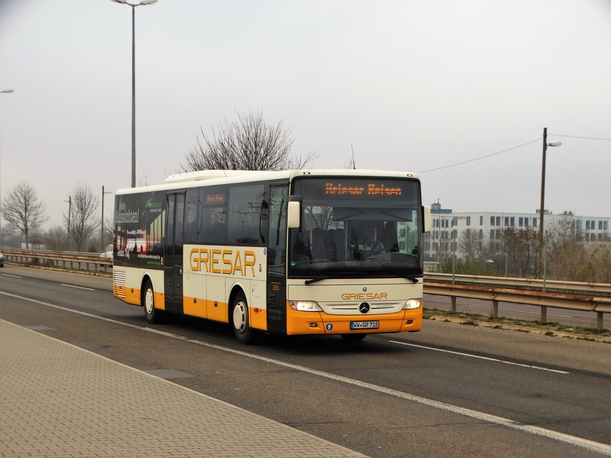 Griesar Reisen Mercedes Benz Integro als Shuttle Verkehr am 02.12.17 in Mainz