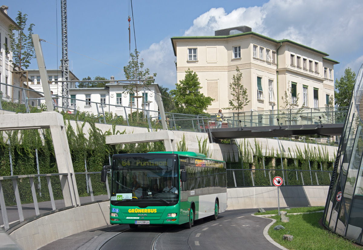 Grünerbus Lion´s City Wagen 12 als Linie 64 bei der alten Stiftingtalstraße, 22.08.2017