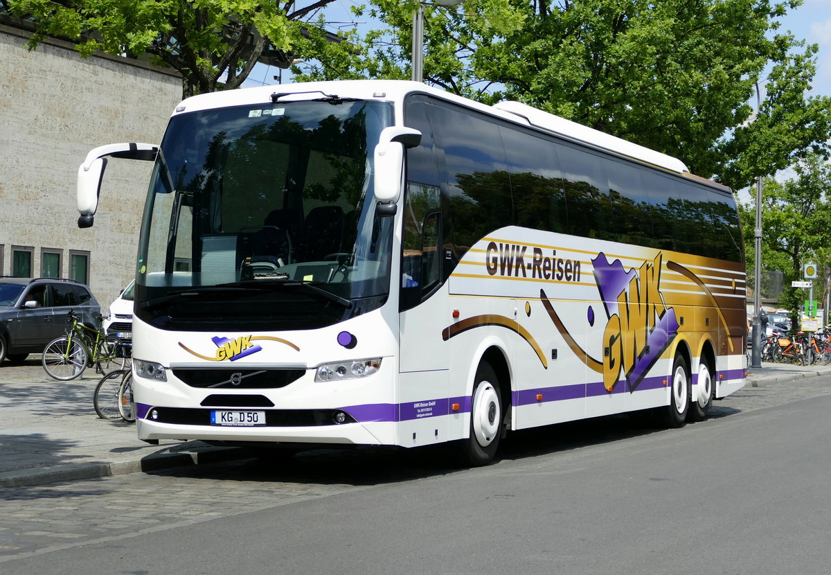 GWK-Reisen aus Bad Kissingen /D, mit einem Volvo 9700, Berlin/Hardenbergplatz im Juli 2019.