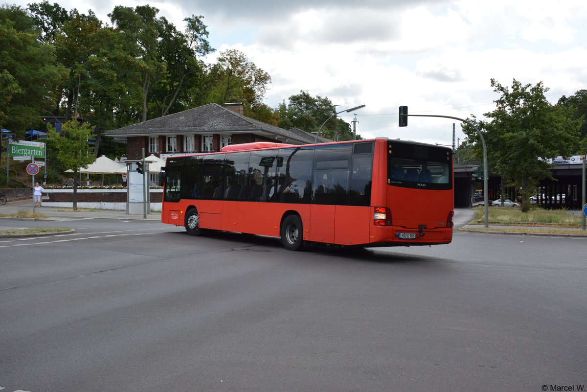 H-FE 908 ist am 05.08.2018 für die S-Bahn Berlin GmbH als SEV unterwegs. Aufgenommen wurde ein MAN Lion's City Ü / Bahnhof Wannsee.