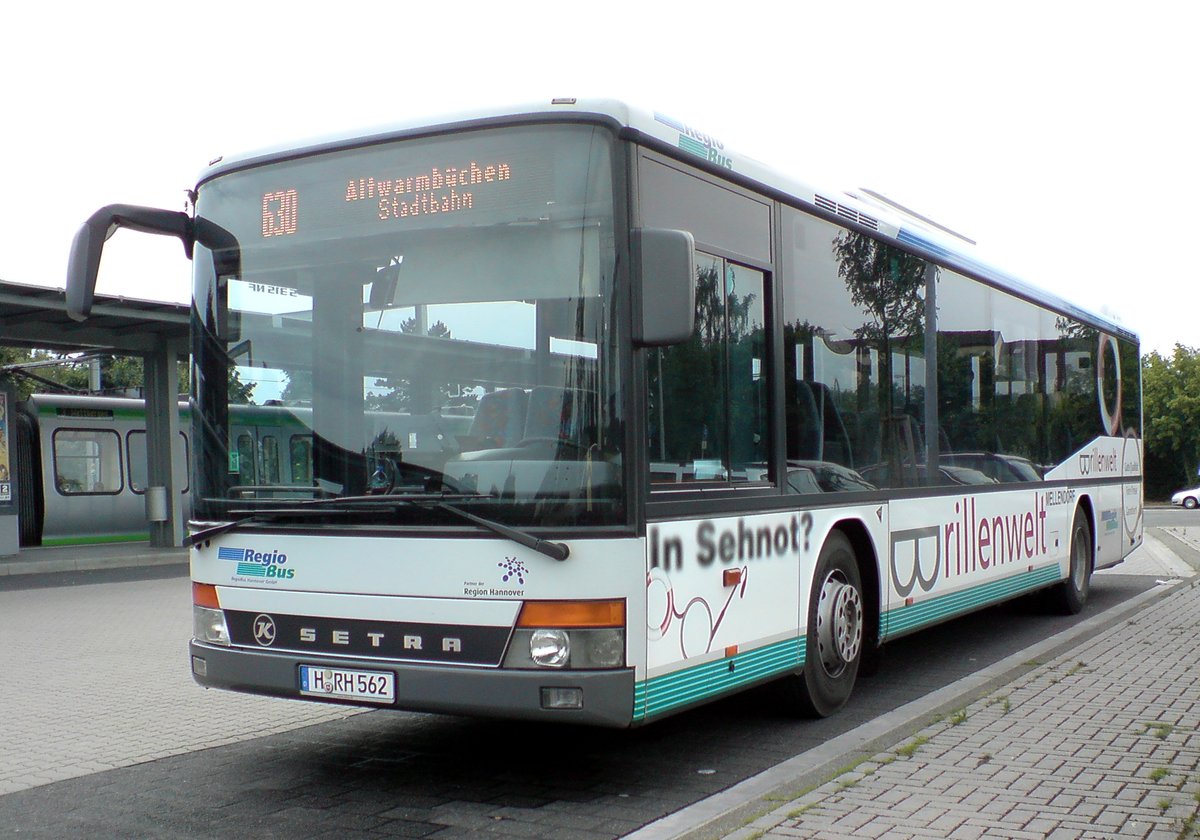 H-RH 562 aufgenommen in Altwarmbüchen. Fahrzeug mittlerweile nicht mehr im Dienst. Aufnahme entstand am 05.08.2012