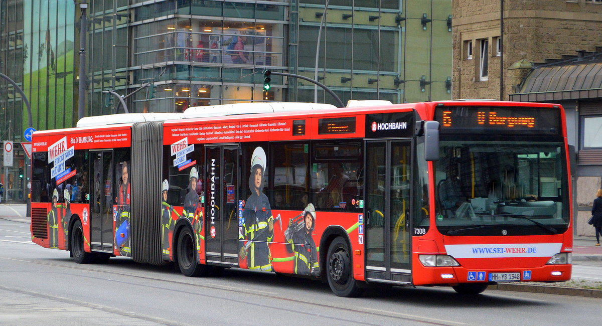 Hamburger Hochbahn AG (HHA) mit MB O 530 G “Facelift” Wagen 7308 (Bj. 2013) Linie 6 am 06.08.19 Hamburg Hbf.