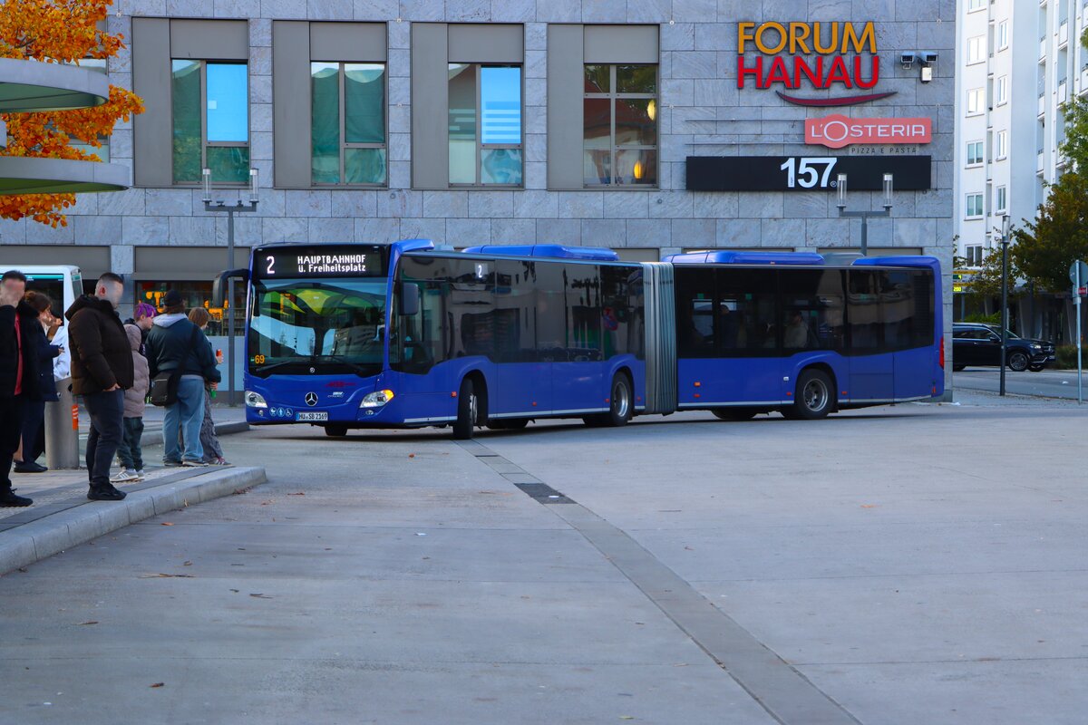 Hanauer Stra�enbahn Mercedes Benz Citaro 2 G Wagen 69 am 24.10.26 in Hanau Freiheitsplatz