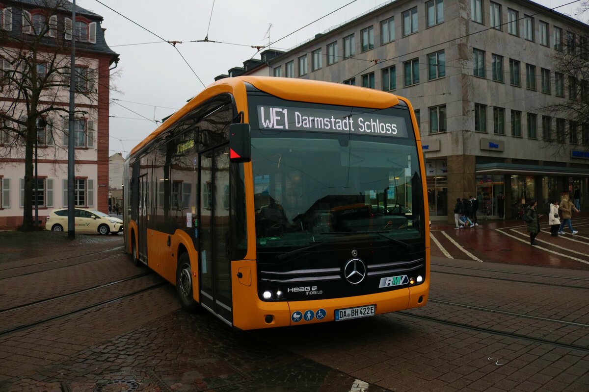 HEAG Mobilo Mercedes Benz eCitaro G Wagen 422 am 04.12.21 in Darmstadt