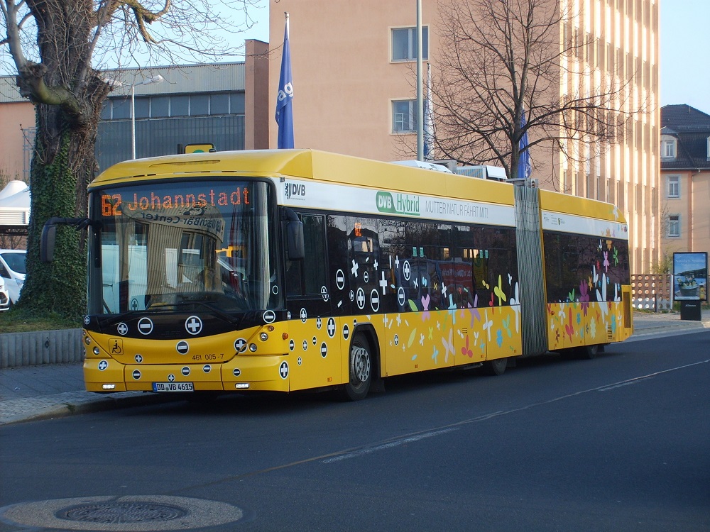 Hess BGH-N2C - DD VB 4615 - Wagen 461 005 - in Dresden, Löbtau Süd, Mohorner Straße - am 10-April-2015