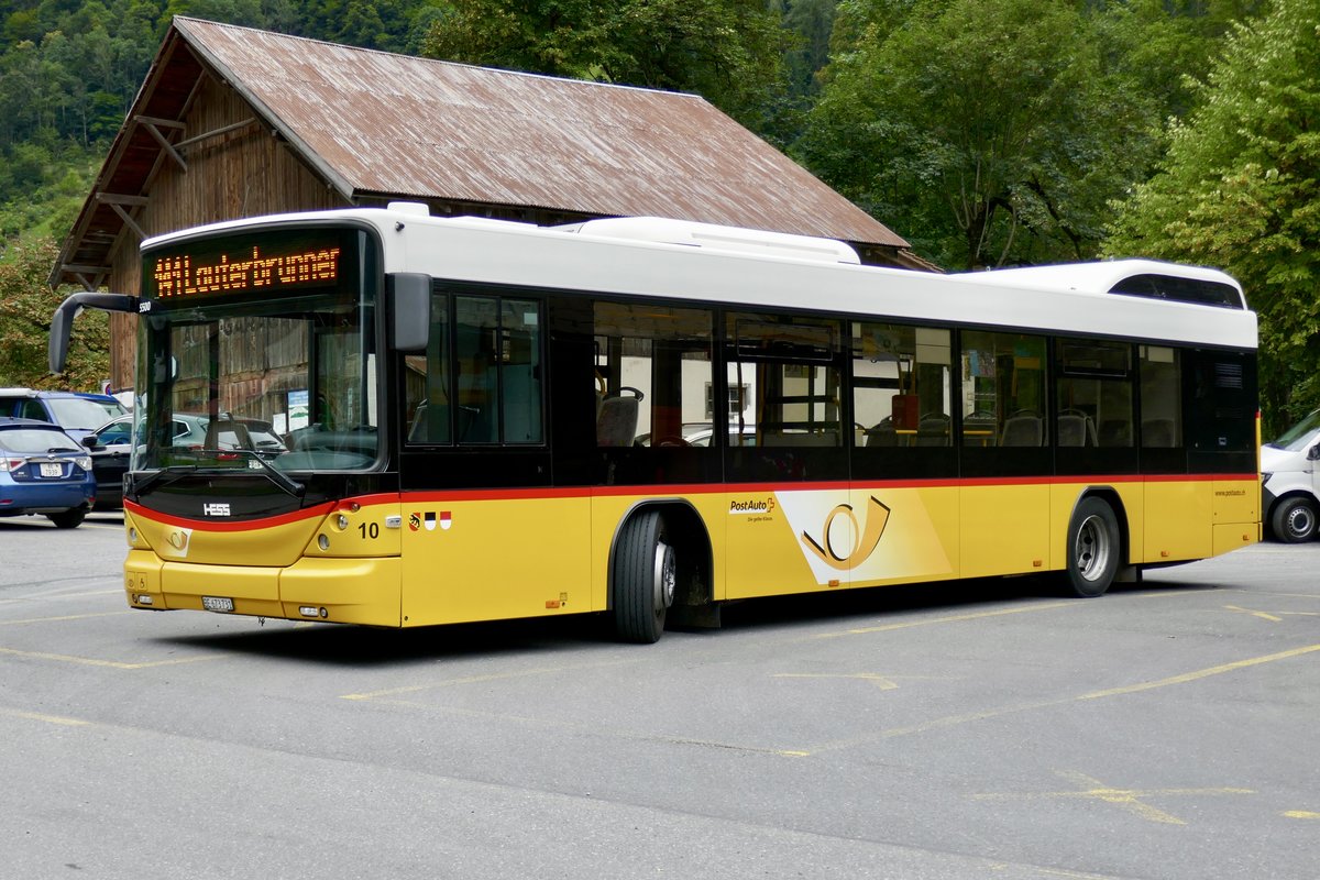 HESS Bus(zug) der Region Laupen der als Aushilfe in Lauterbrunnen fährt, am 16.9.18 bei der Endhaltestelle Stechelberg Hotel.