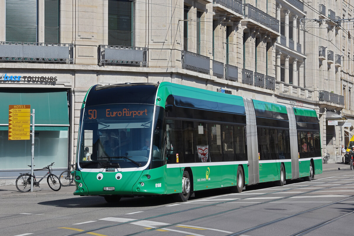 Hess Doppelgelenk Elektrobus 9108, auf der Linie 50, f�hrt am 29.05.2026 Richtung Haltestelle Brausebad. Aufnahme Basel.