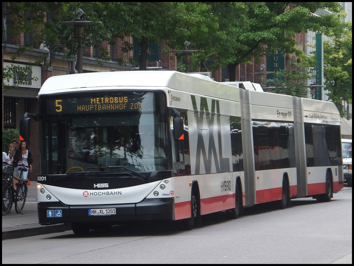 Hess LighTram Hybrid Hochbahn der Hamburger Hochbahn AG in Hamburg am 25.07.2013