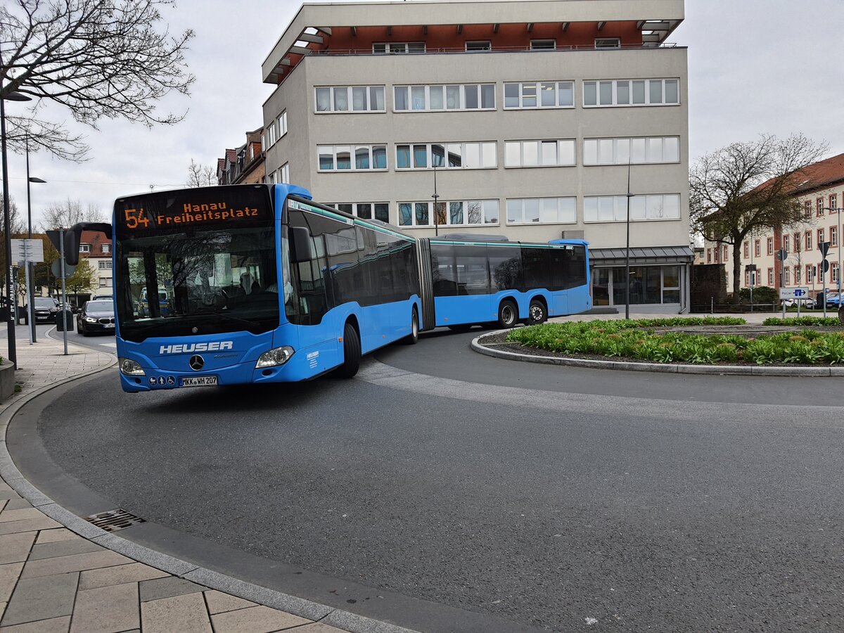 Heuser Omnibusunternehmen Mercedes- Benz Capacity am 29.03.2023 in Hanau Freiheitsplatz