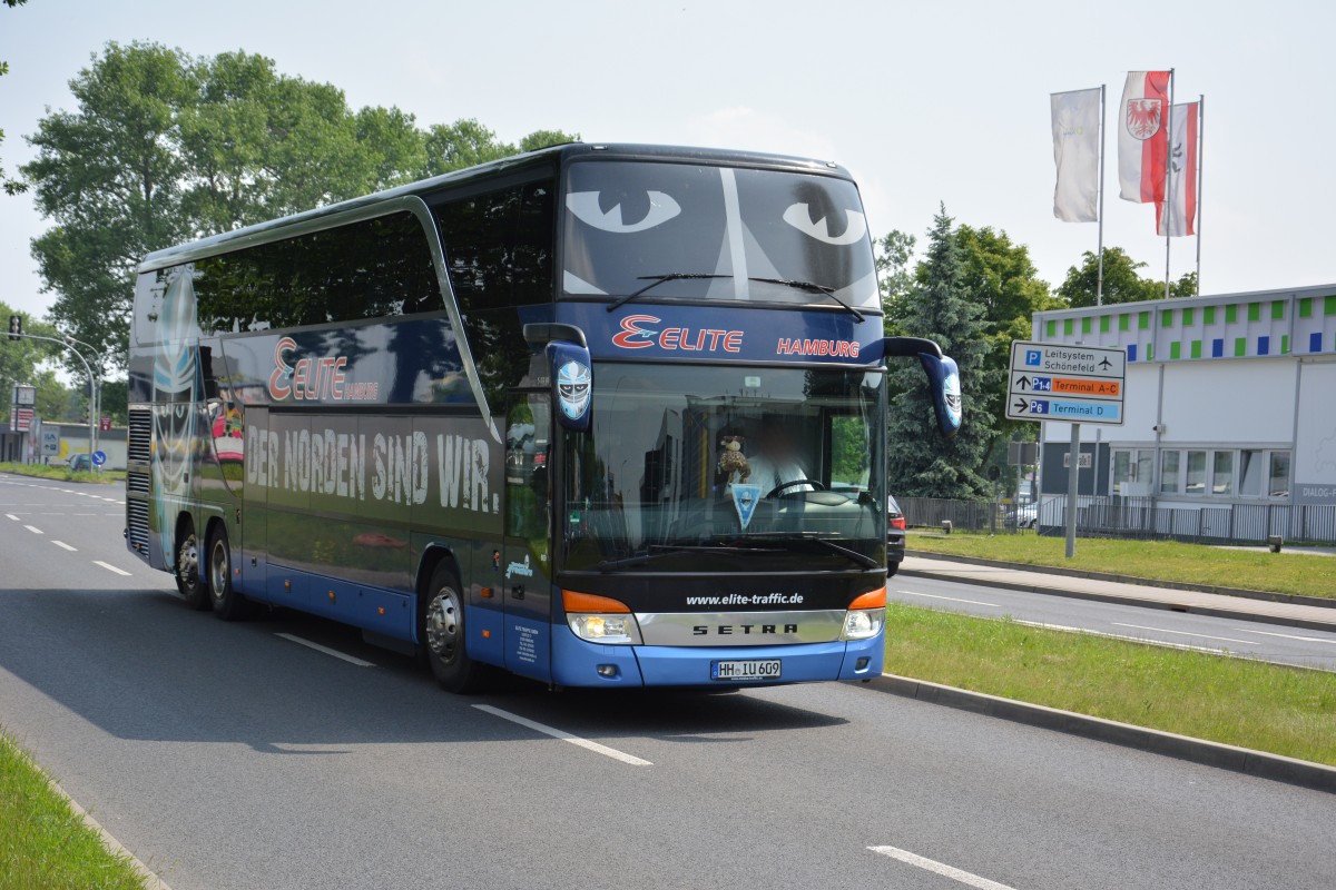 HH-IU 609 (Elite Hamburg) bei der Durchfahrt in Schönefeld. Aufgenommen am 23.05.2014.