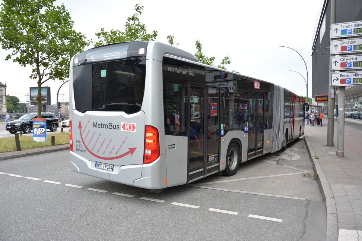 HH-V 9014 (Mercedes Benz Citaro O 530 2. Generation / VHH) fährt am 11.07.2015 auf der Linie M3. Aufgenommen am Hauptbahnhof in Hamburg.
