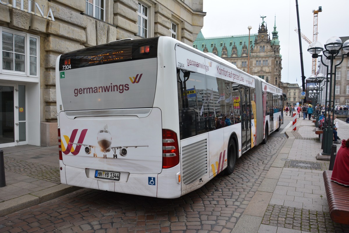 HH-YB 1344 (Mercedes Benz Citaro Facelift / Hochbahn) fährt am 11.07.2015 auf der Linie M5. Aufgenommen am Jungfernstieg in Hamburg.
