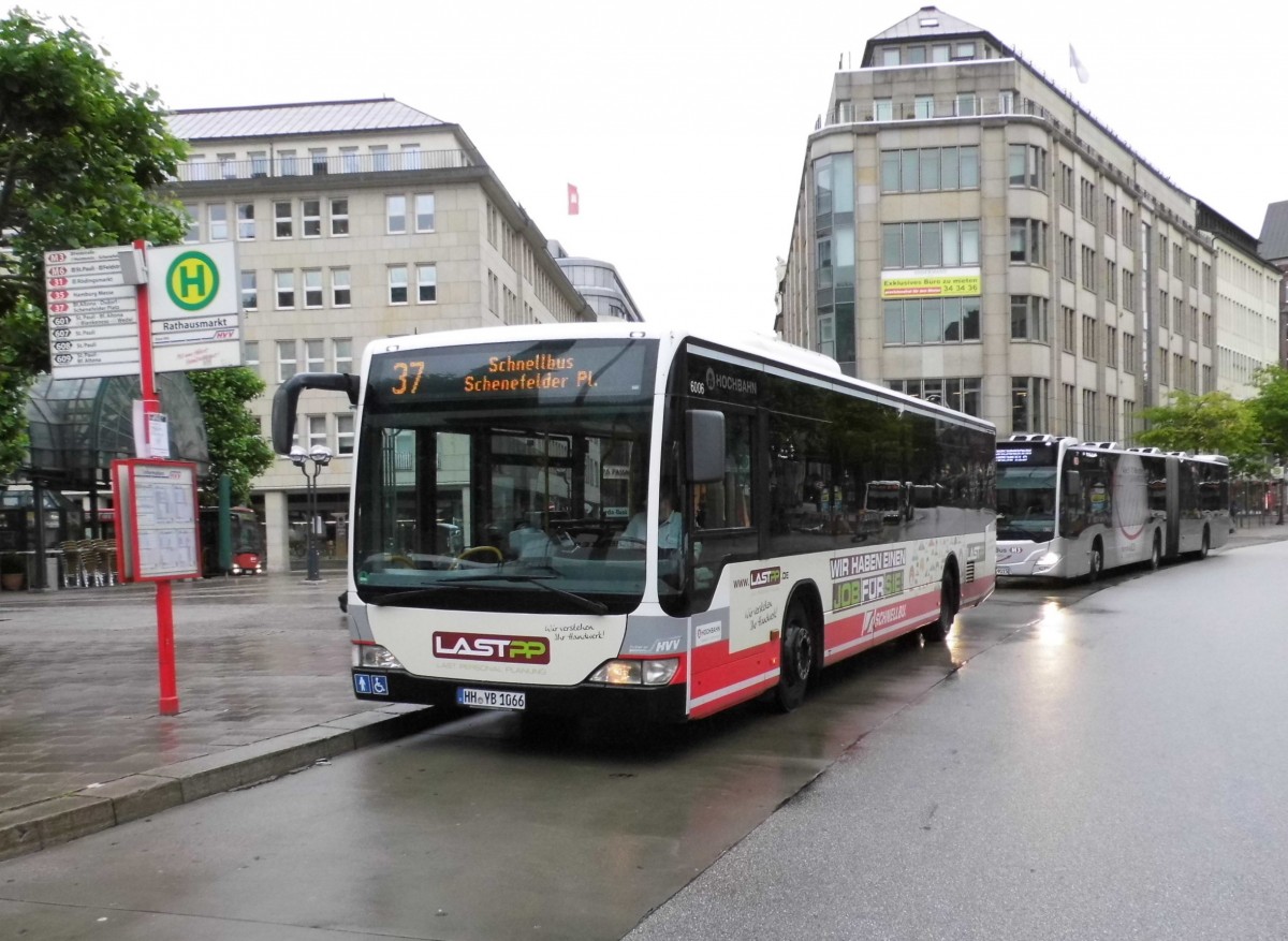 HHA 6006 MB O 530 II auf Linie 37 am Rathausmarkt, 12.07.15