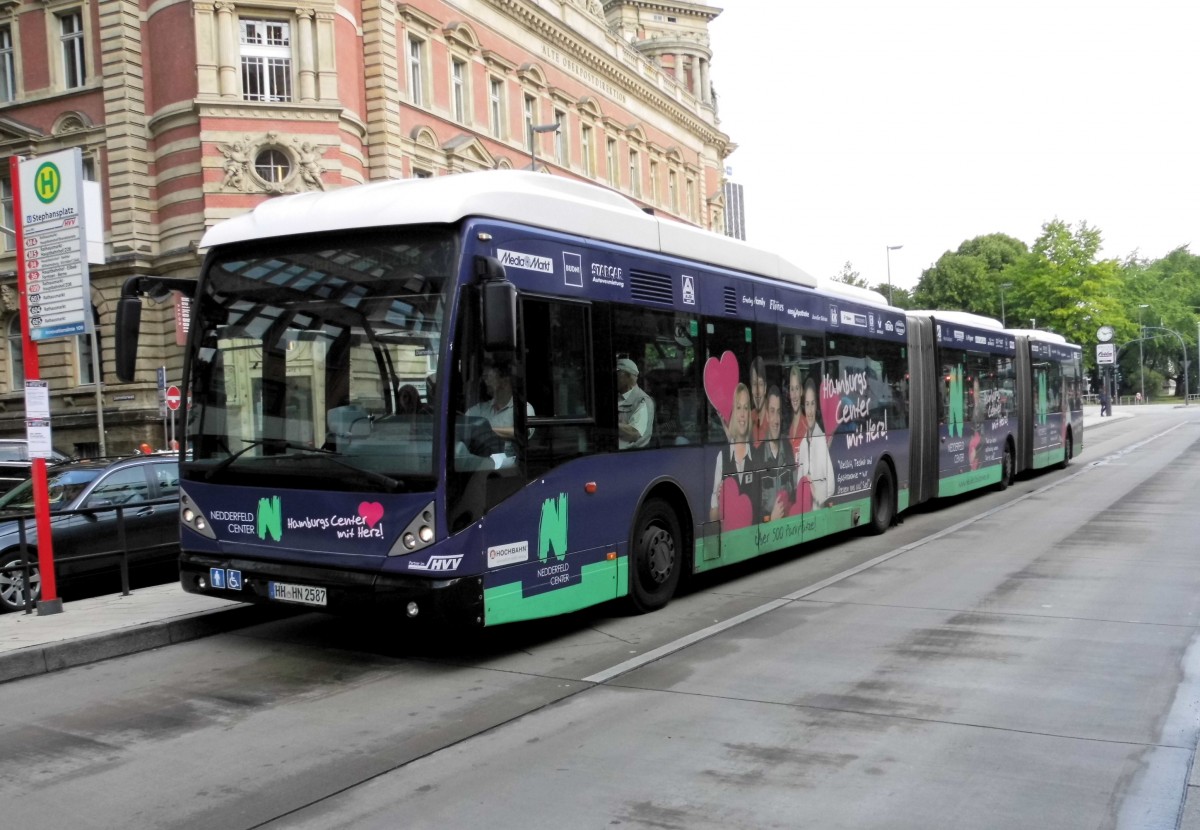 HHA 8507 Van Hool AGG 300 auf M5, Stephansplatz am 13.07.15