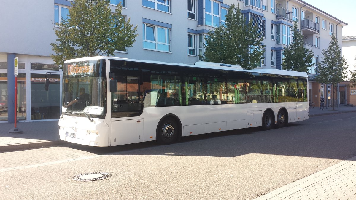 Hier ist der KA AE 9635 von Werner Reisen auf der Buslinie 101 nach Völkersbach unterwegs. Gesichtet am 04.10.2018 am ZOB in Ettlingen.