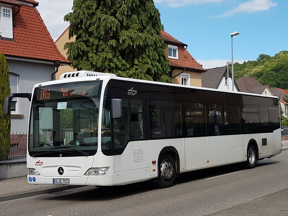 Hier ist der KA DL 7013 von Landkammer Bus (ex Stadtwerke, Greifswald) auf der Schulbuslinie 189 nach Obergrombach Untere Au im Einsatz. Fotografiert am 31 Mai 2019 in Untergrombach.