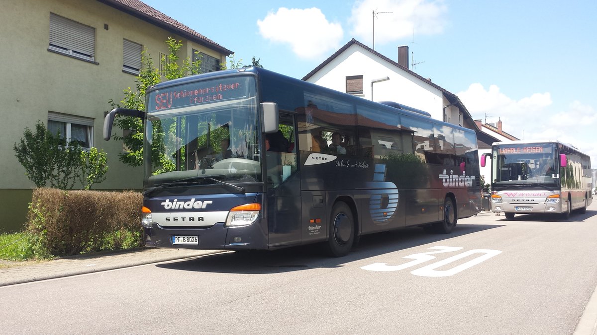 Hier ist der PF B 8026 von Binder Reisen auf der SEV Linie S5 nach Pforzheim unterwegs. Gesichtet am 01.06.2018 an der SEV Haltestelle Söllingen Reetzstraße.