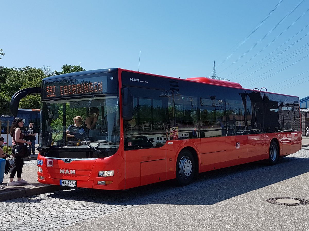 Hier ist der SHA F 5731 der FMO auf der Buslinie 592 nach Eberdingen im Einsatz. Gesichtet am 7.6.2019 am Bahnhof in Vaihingen an der Enz.