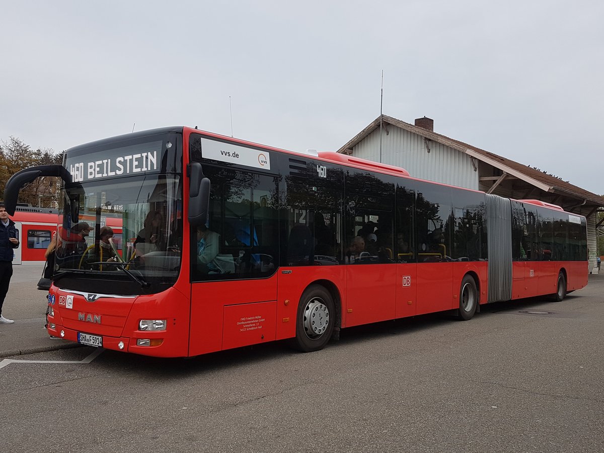 Hier ist der SHA F 5914 von der FMO auf der Buslinie 460 nach Beilstein im Einsatz. Abgelichtet am 29 Oktober 2019 am Bahnhof in Marbach (N).