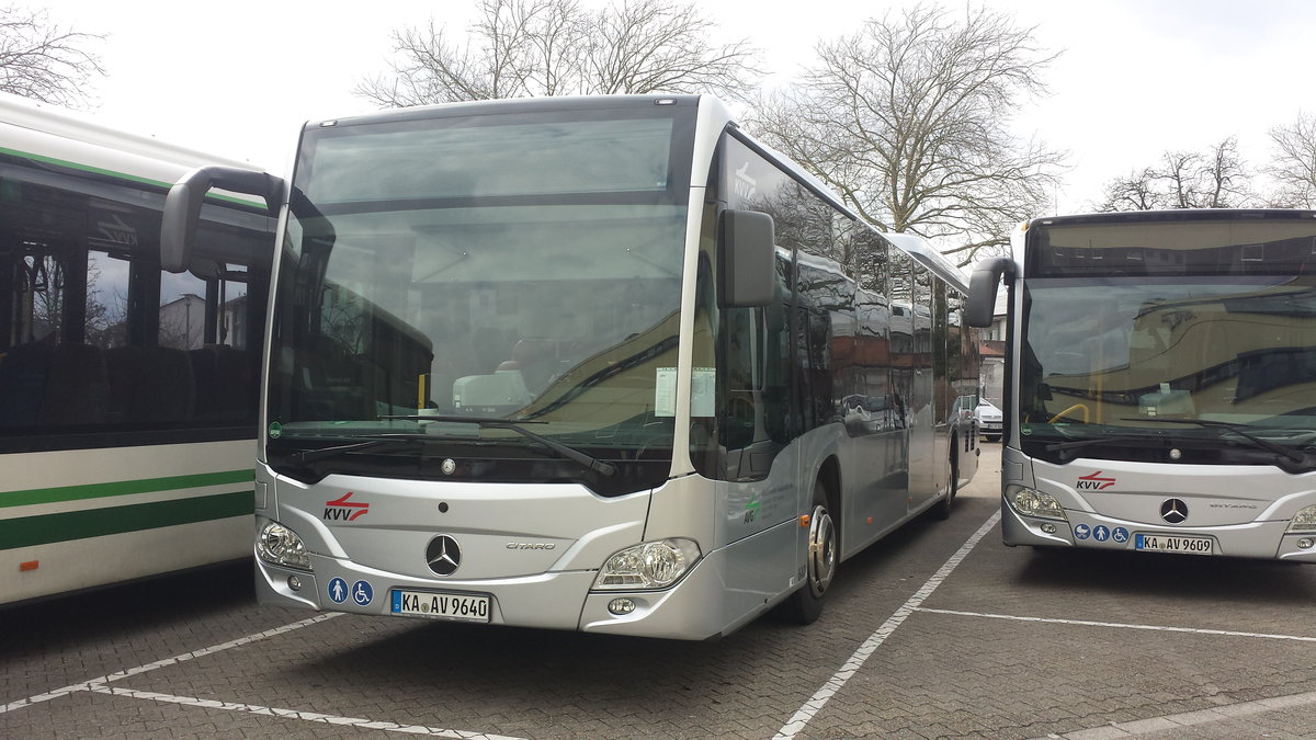 Hier wartet der paar Monate Alte KA AV 9640 der AVG auf seinen nächsten Einsatz. Gesichtet am 29.03.2018 in Ettlingen.