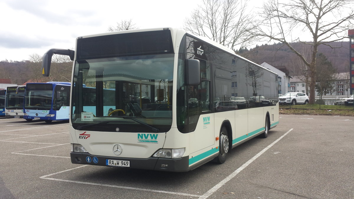 Hier wartet der RA W 949 der NVW auf seinen nächsten Einsatz. Gesichtet am 29.03.2018 in Ettlingen.