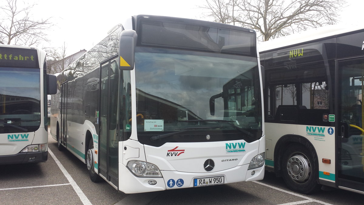 Hier wartet der RA W 950 der NVW auf seinen Einsatz. Gesichtet in Ettlingen am 29.03.2018.