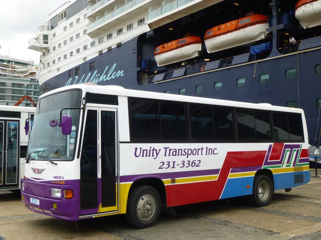 Hino (japanischer Hersteller)  Unity transport , Barbados/Karibik 20.03.2015