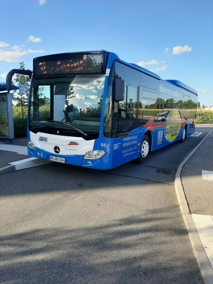 HN-VB-6084/Wagen 84 (Baujahr 2015, Euro 6) der Stadtwerke Heilbronn steht an der Endhaltestelle der Linie 31 (Frankenbach Maihalde) und wirbt für die Bikearena Bender. 
Datum: 12.07.2020

Bustyp: C2LE