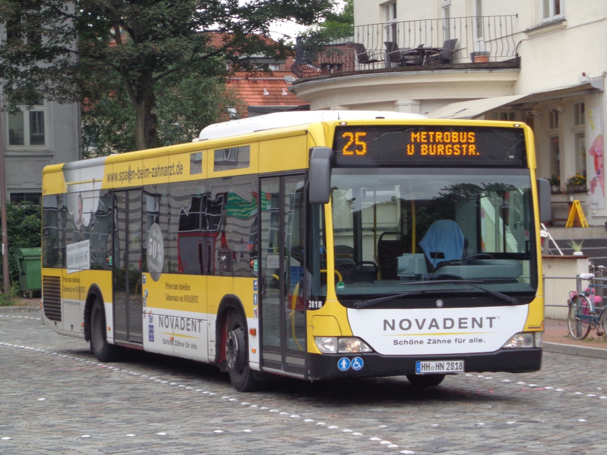 Hochbahn Wagen 2818 - MB Citaro Facelift vor der Abfahrt als Linie 25 nach U Burgstrae
am 15.09.13 am Bahnhof Altona