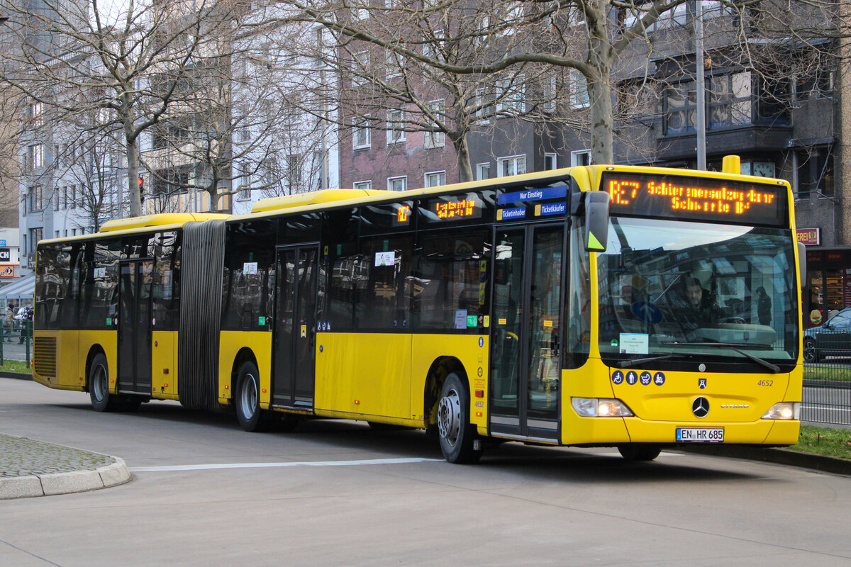 Hoffmann Reisen EN-HR 685, Ex Ruhrbahn 4652, auf dem Schienenersatzverkehr zwischen Hagen und Schwerte, 8. Januar 2022, Hagen Hbf