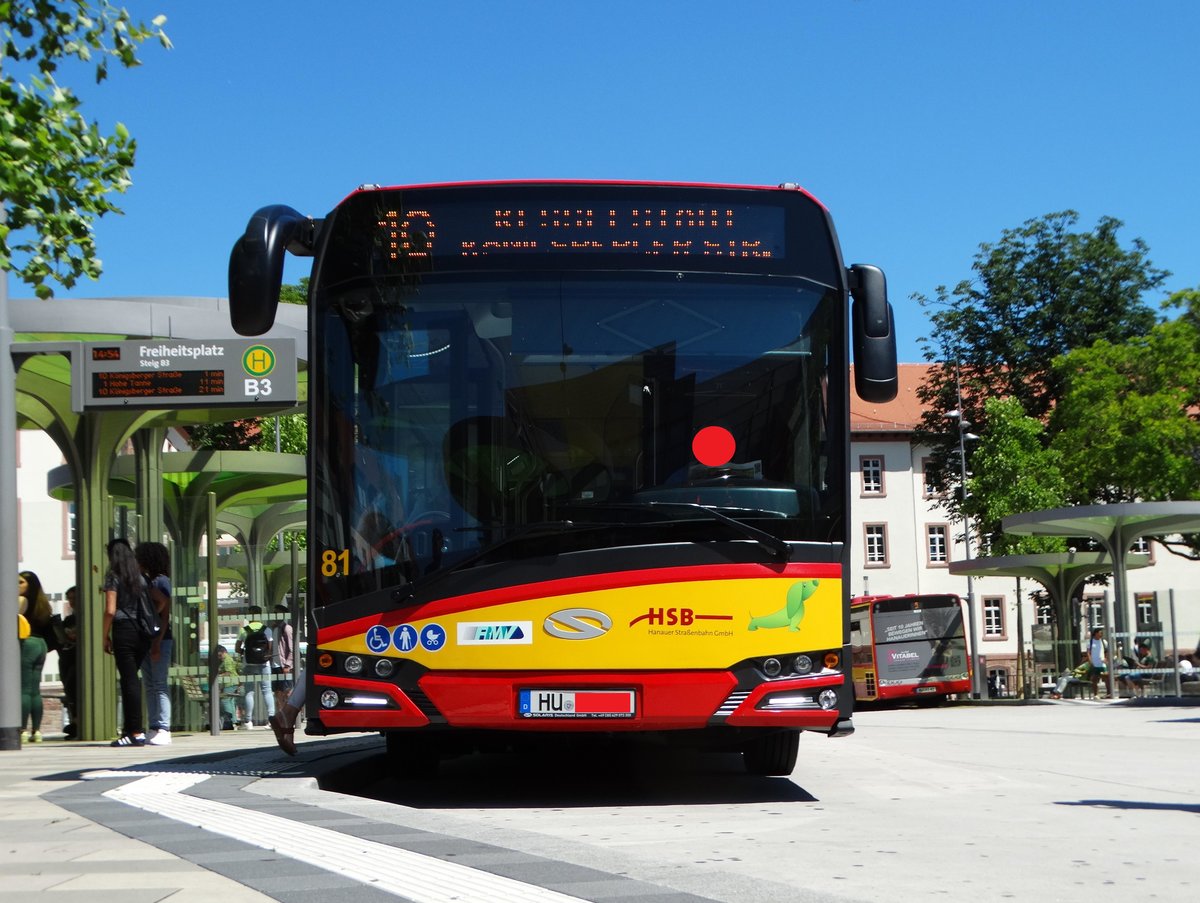 HSB Solaris Urbino 18 Wagen 81 Downside am 23.06.16 in Hanau Freiheitsplatz