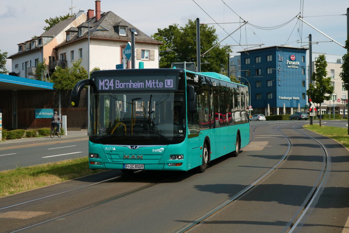 ICB MAN Lions City Wagen 509 auf der Linie 30 am 10.07.21 in Frankfurt am Main Friedberger Warte