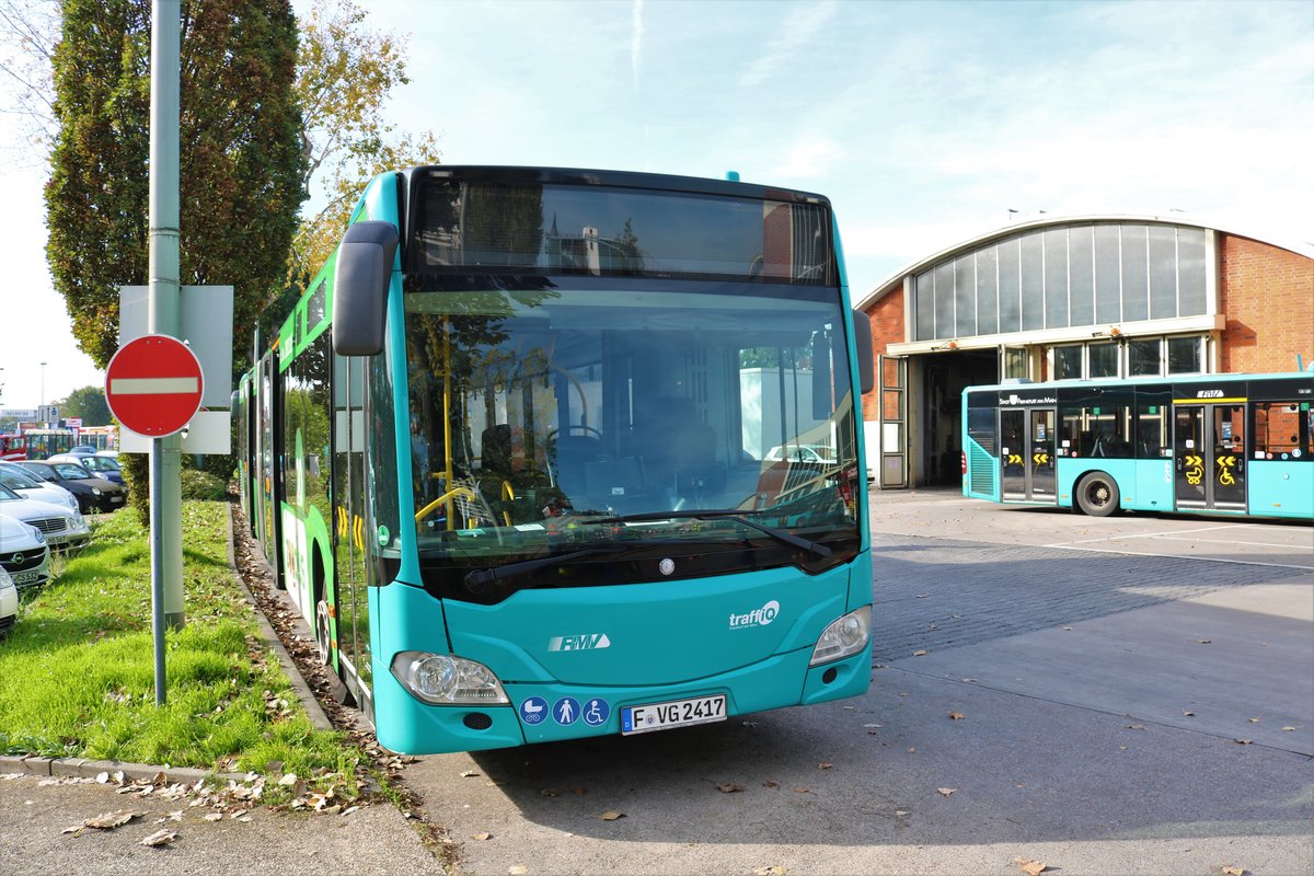 ICB Mercedes Benz Citaro 2 G Wagen 417 am 26.10.19 auf dem Betriebshof bei einer öffentlichen Feuerwehr Übung 