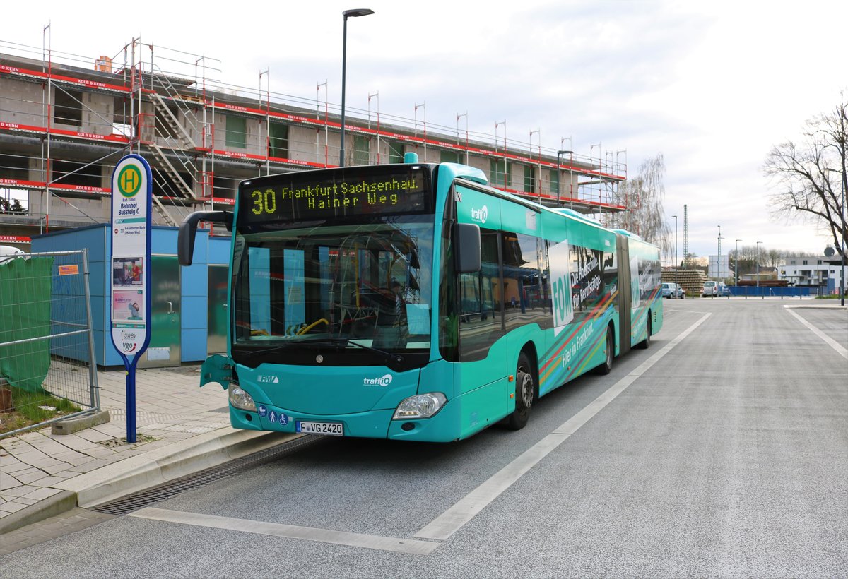 ICB Mercedes Benz Citaro 2 G Wagen 420 am 21.03.20 in Bad Vilbel Bhf 