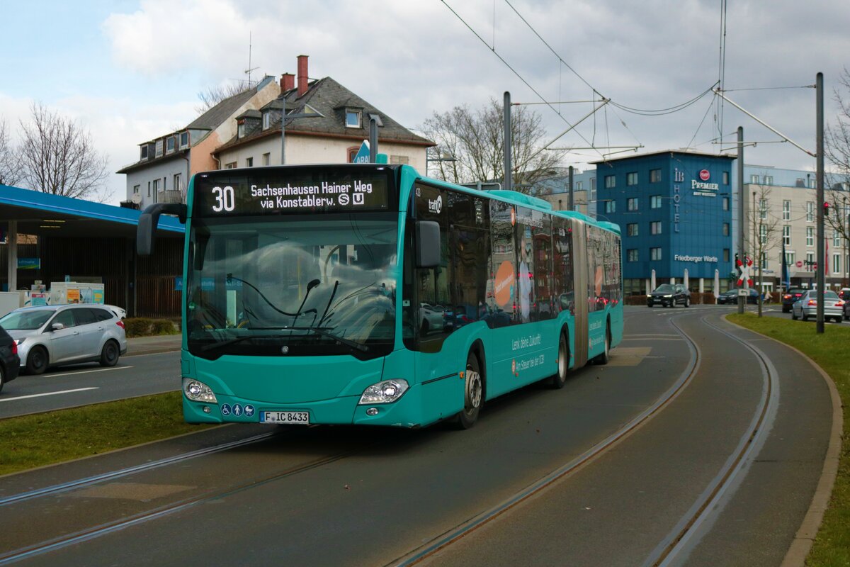 ICB Mercedes Benz Citaro 2 G Wagen 433 am 11.03.23 in Frankfurt am Main
