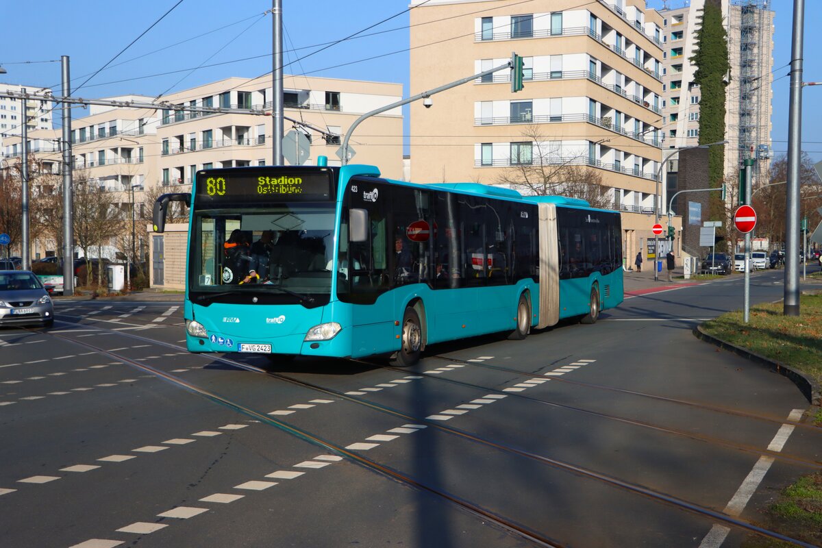 ICB Mercedes Benz Citaro 2 G Wagen 423 am 24.01.26 auf der Linie 80 in Frankfurt am Main