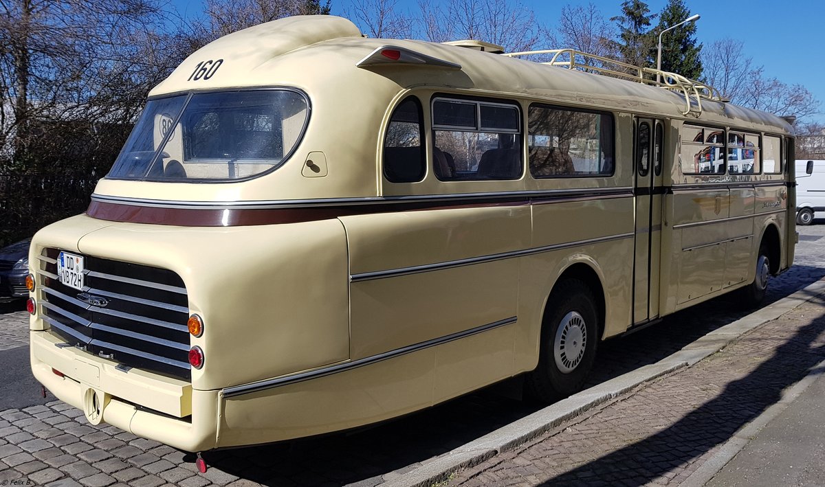 Ikarus 66 der Dresdner Verkehrsbetriebe in Dresden am 06.04.2018