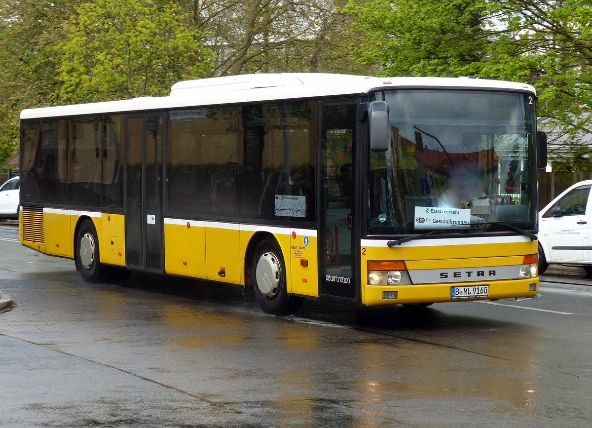 Im SEV der S41 & S42 (Ring) in Berlin dieser Setra S 319 NF von Mela - Reisen in Berlin /Olbersstr. im April 2017.