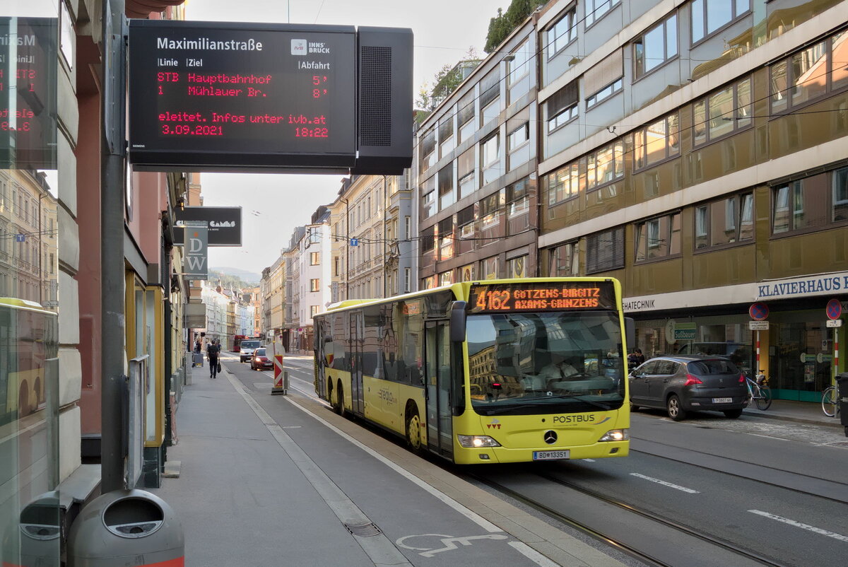 Innsbruck: Mercedes-Benz Citaro Facelift von Postbus (BD-13351) ist als Linie 4162 über die Andreas-Hofer-Straße umgeleitet. Aufgneommen 3.9.2021.