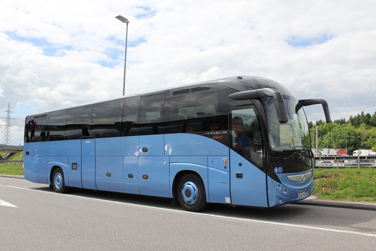 Irisbus Magelays, inconnu (France), près de Berne

Plus de photos sur : https://www.facebook.com/AutocarsenSuisse/ 