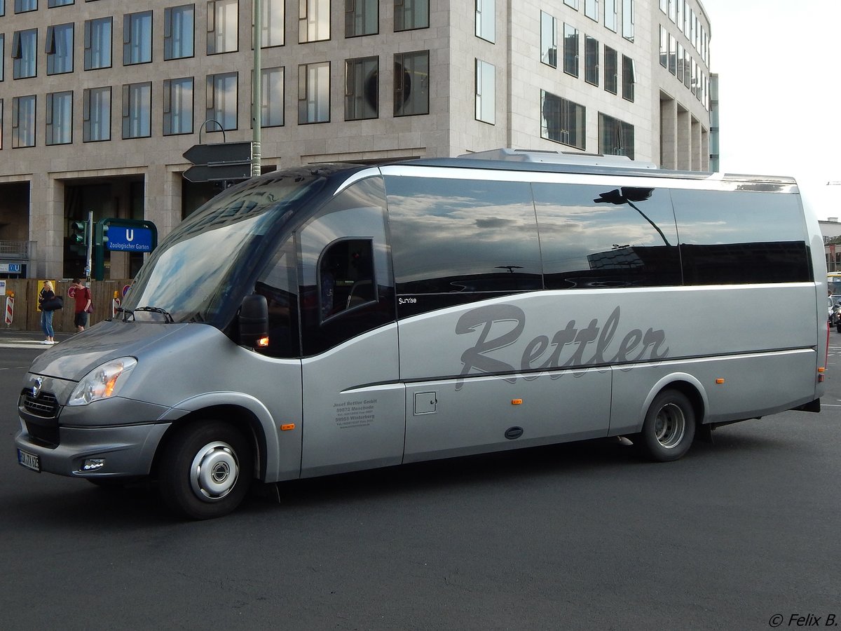 Irisbus Sunrise von Rettler aus Deutschland in Berlin am 09.06.2016