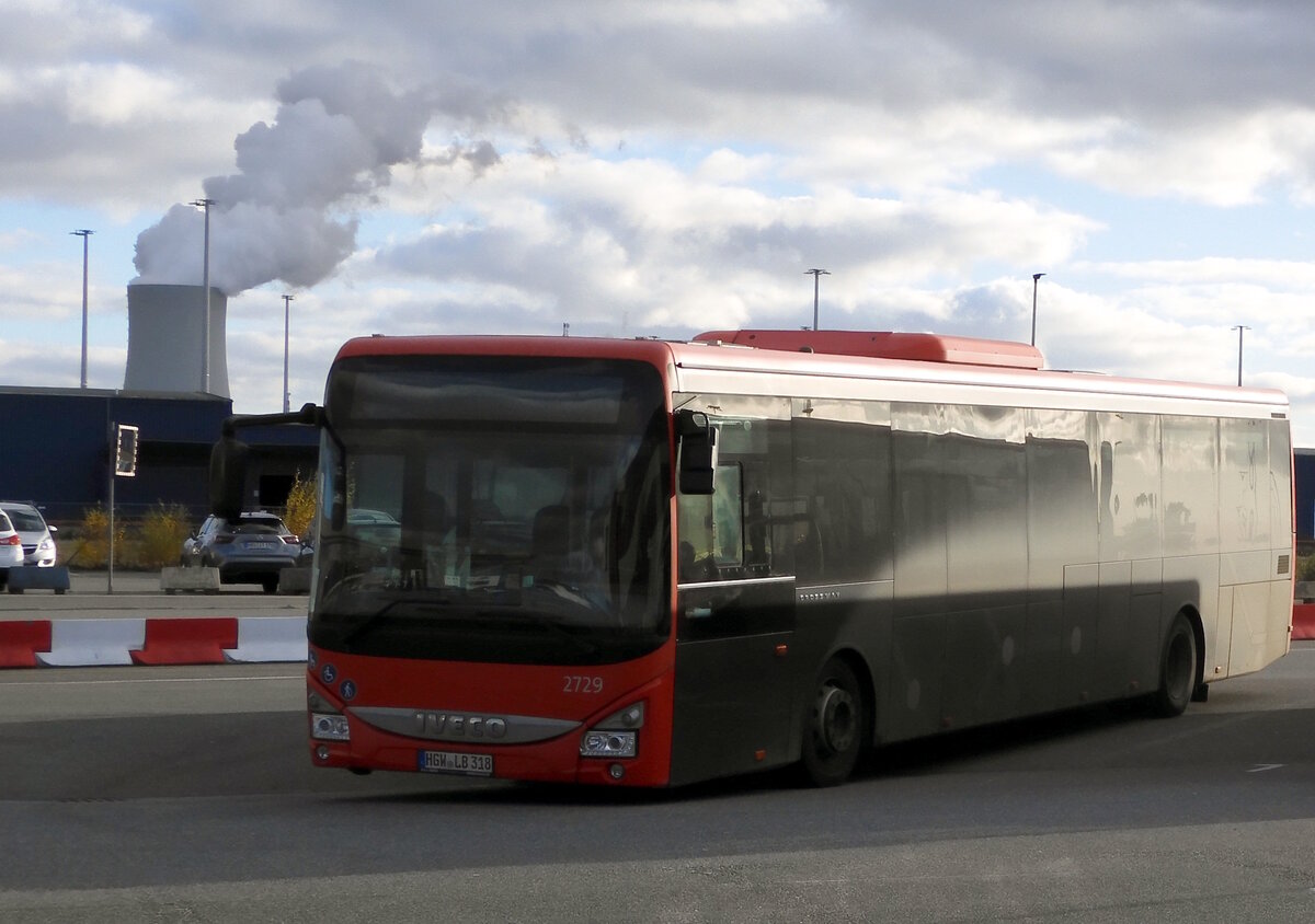 Iveco Bus als Hafenshuttle am 21.11.25 in Rostock.