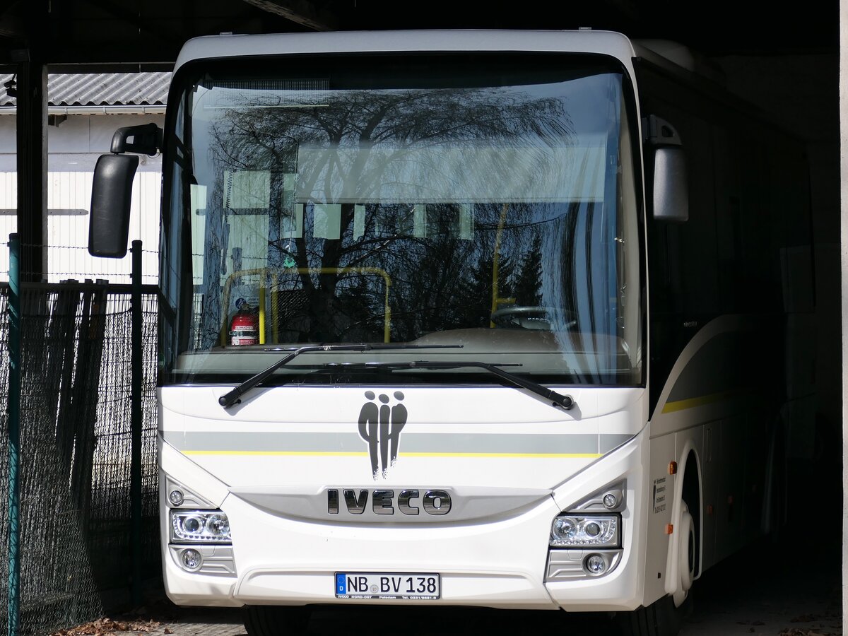 Iveco Crossway vom Behindertenverband Neubrandenburg in Neubrandenburg am 10.04.2020